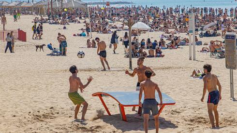 Featured image for Signs and Causes of Vitamin D Deficiency You Should Know