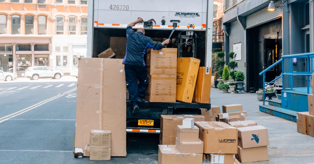 End of U.S. Low-Value Package Exemption: Impact on Shoppers and Imports