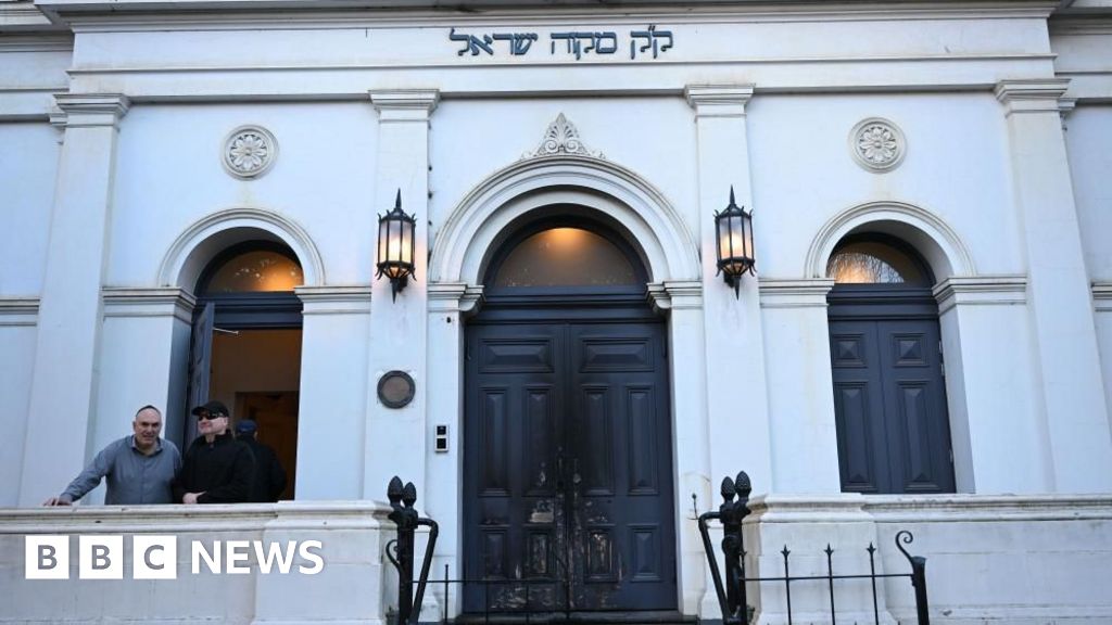 Featured image for Australian Synagogue Attacks Spark Concerns Amid Rising Antisemitism