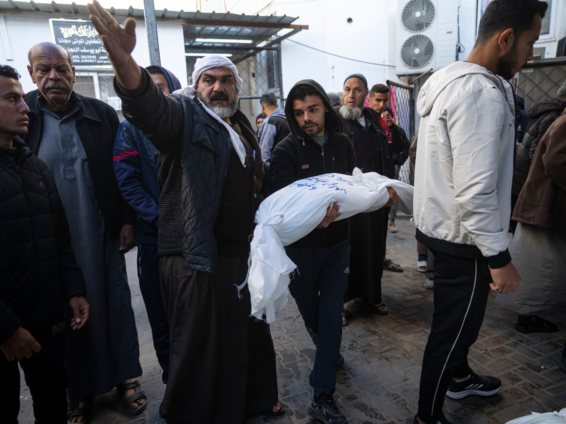 "Gaza War: A 105-Day Timeline of Key Events and Public Support"