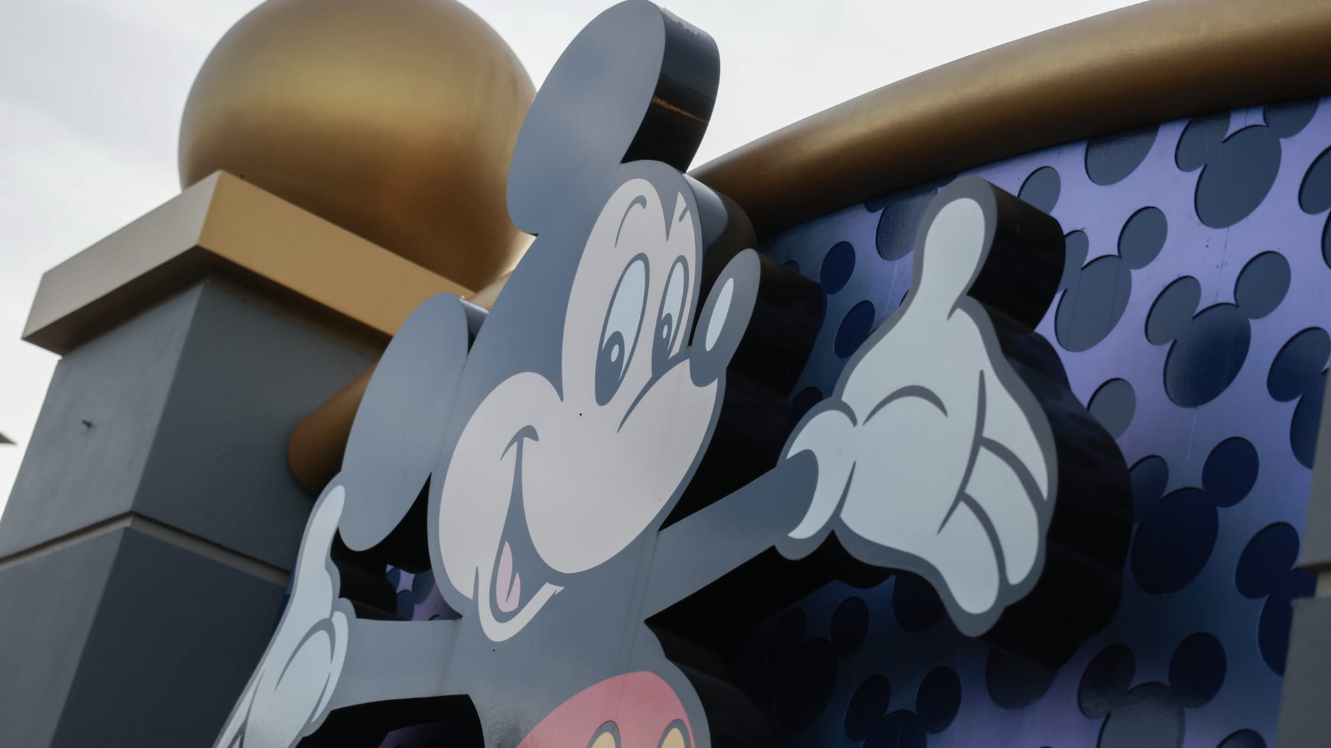 "Disney and Florida Reach Settlement in DeSantis Special District Lawsuit"