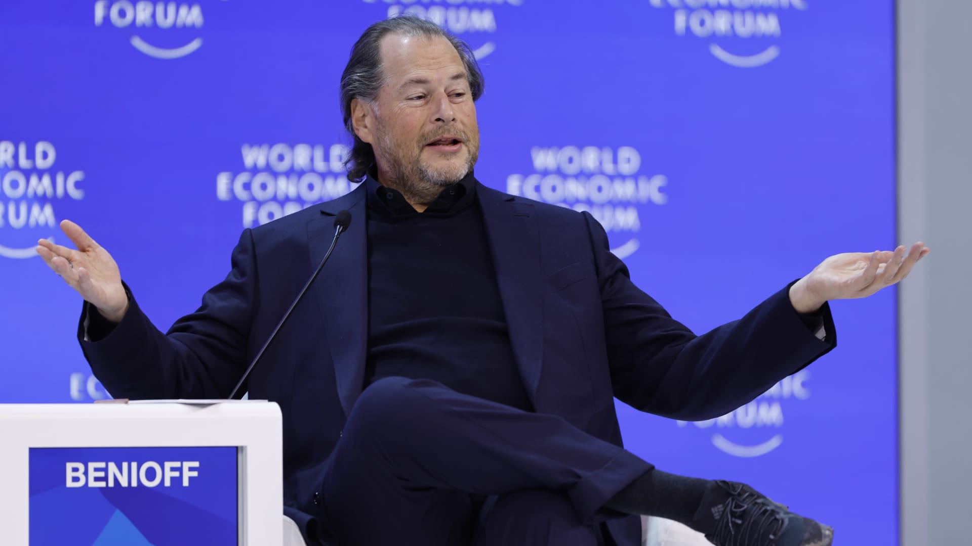 Salesforce's Stock Slips on Disappointing Revenue Forecast