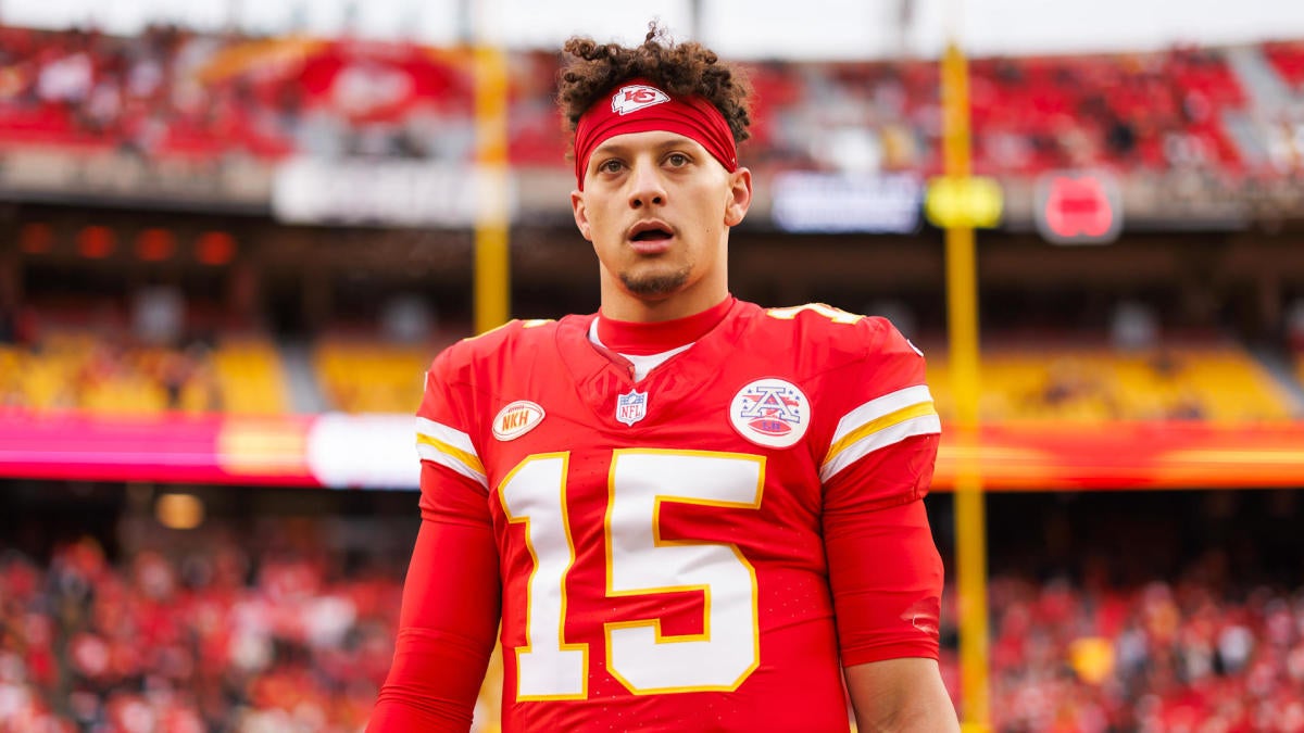 Featured image for "2023 Fantasy Football: Lessons Learned and Draft Strategies for 2024"