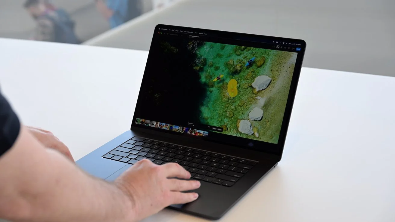 "15-inch MacBook Air: Hands-on Review and Preorder Details"