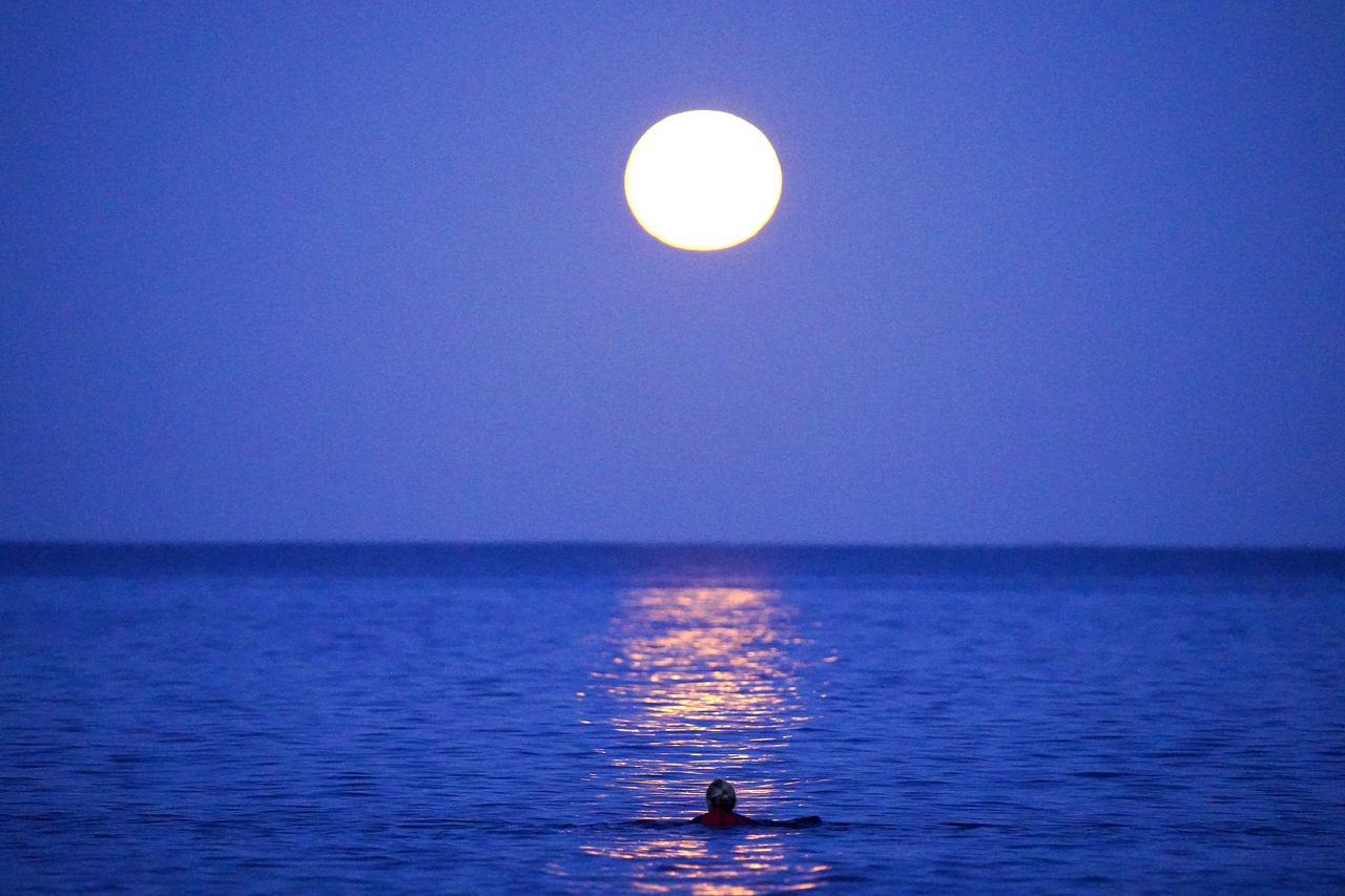 July's Buck Moon: The First Supermoon of the Year Lights Up the Sky