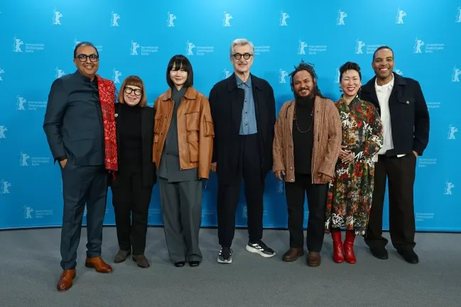 Yellow Letters Clinches Berlinale Golden Bear as Political Storm Looms