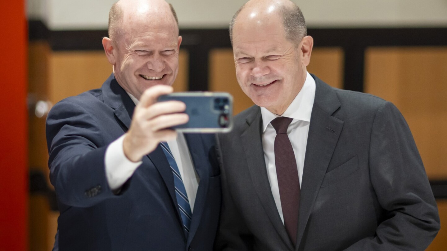"US Sen. Coons and German Chancellor Scholz Experience Double Vision in Washington Meeting"