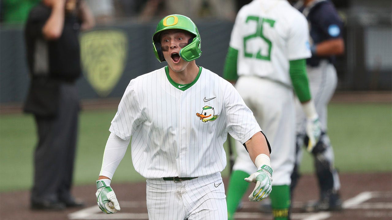 Oregon Ducks make history with stunning comeback in Super Regionals.