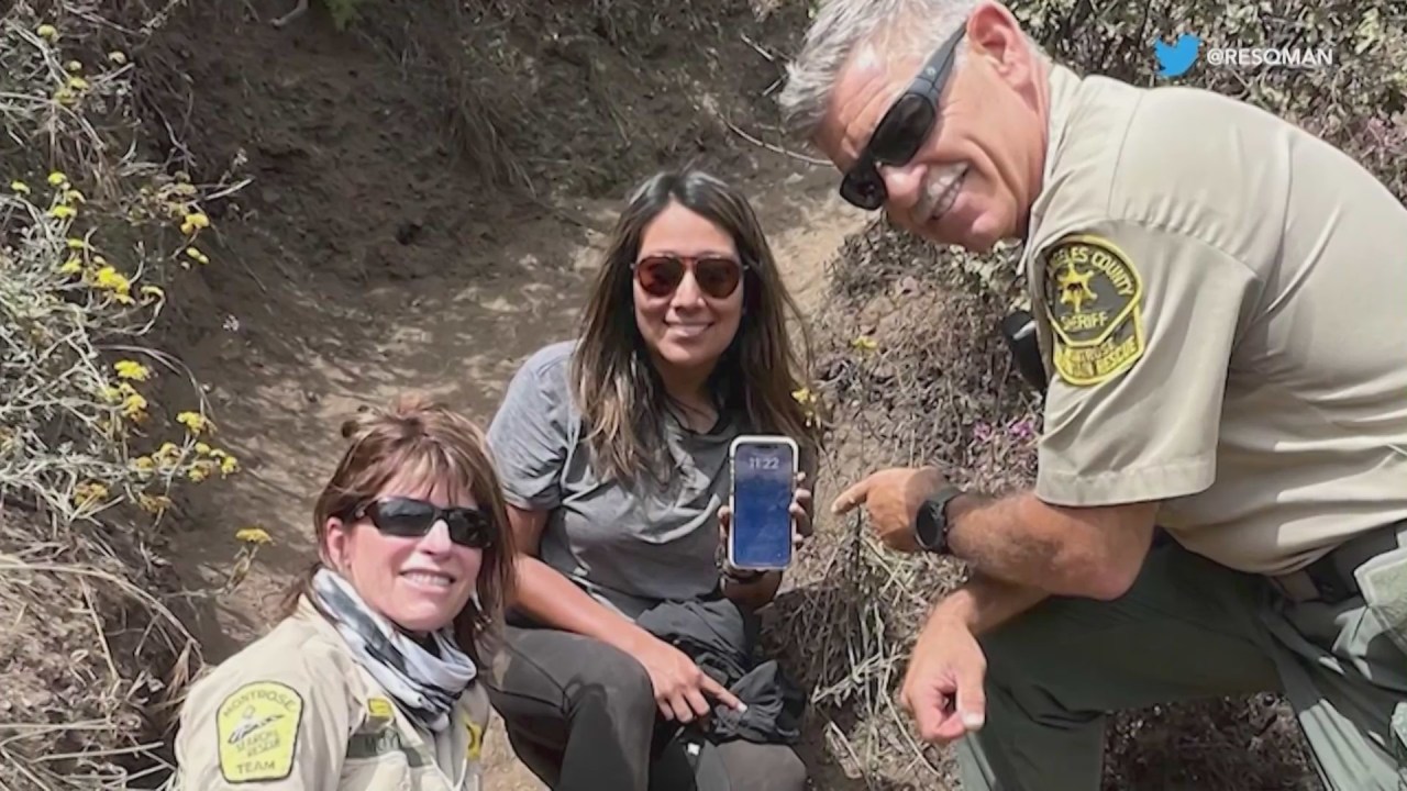 Featured image for iPhone's SOS Feature Saves Injured Hiker in Angeles National Forest