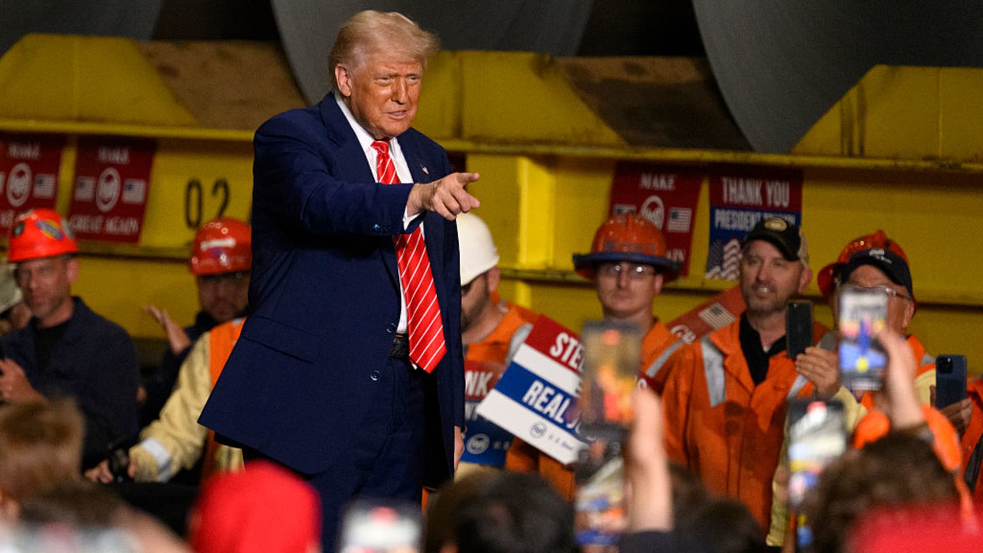 Featured image for EU Threatens Countermeasures as Trump Doubles Steel Tariffs to 50%