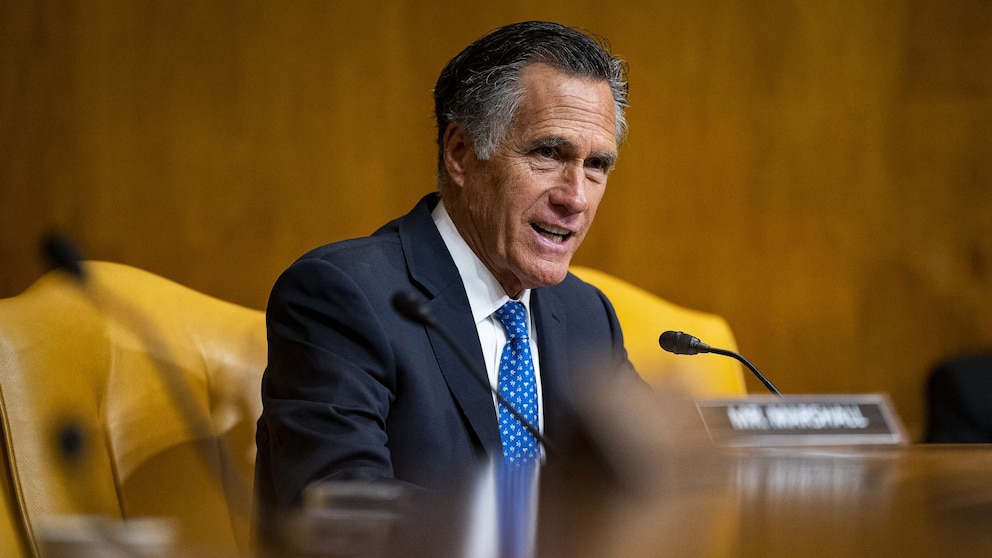 Mitt Romney Declares Retirement, Urges New Leadership