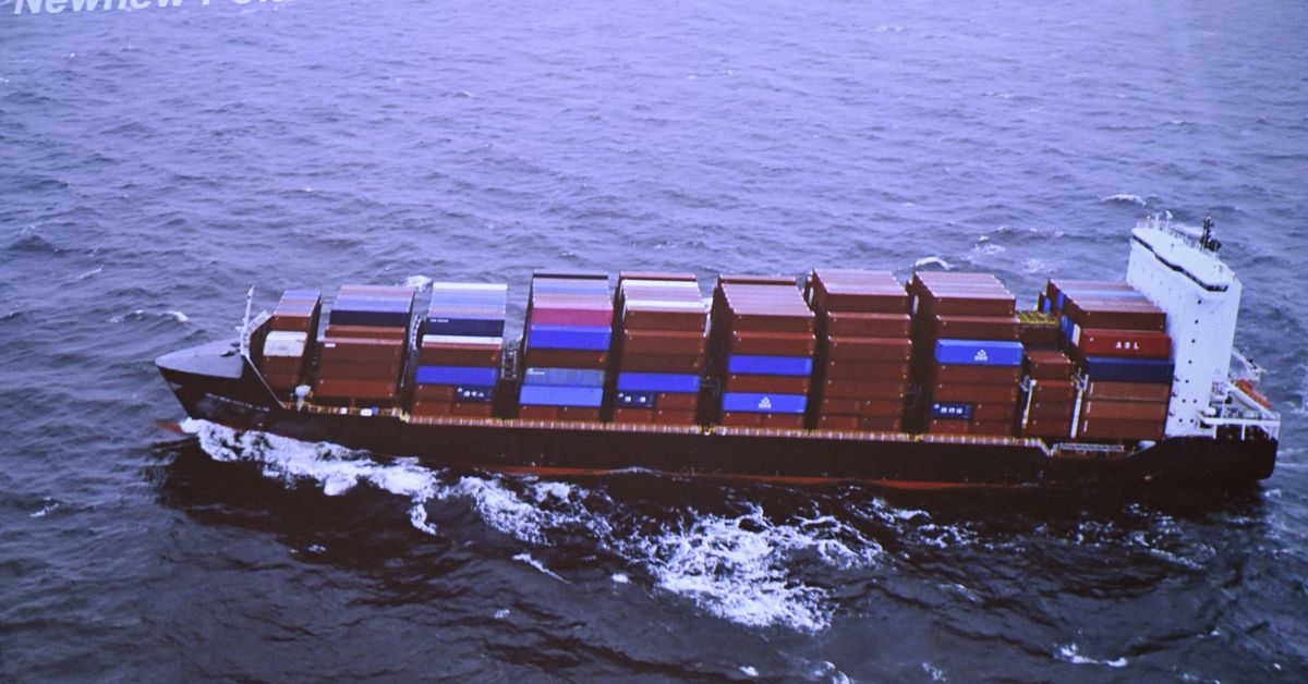 Baltic Sea Pipeline Damaged by Ship Anchor, Threats to Russia Unacceptable