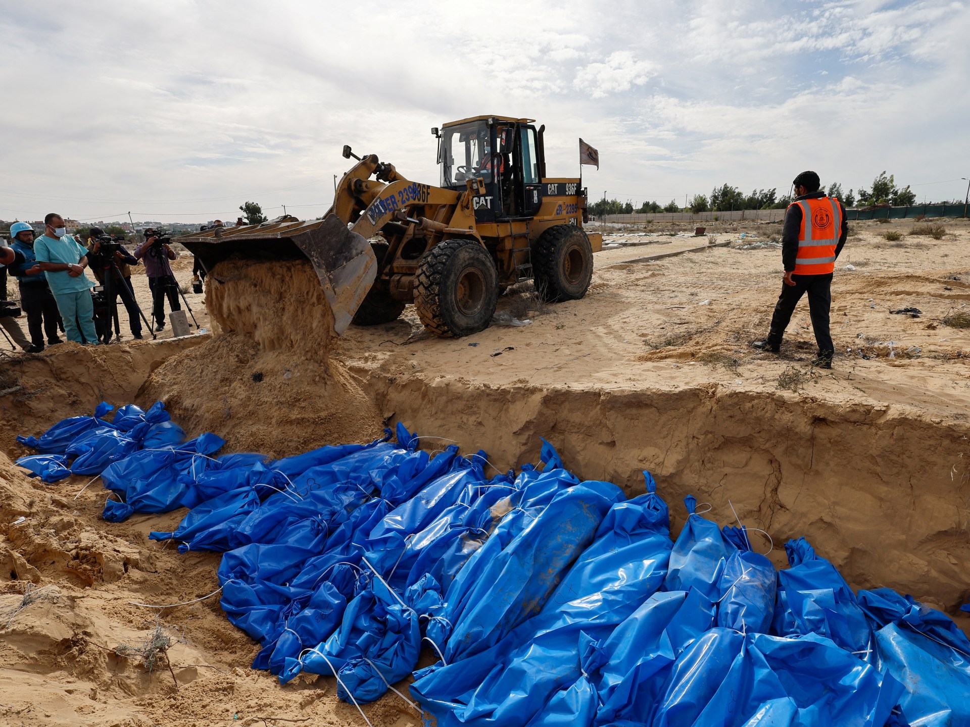 Escalating Israeli Offensive Targets Gaza Amidst Truce Negotiations