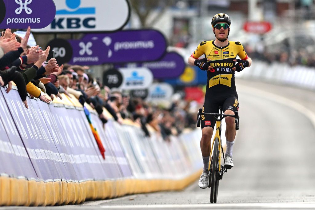 Featured image for "Omloop Het Nieuwsblad 2024: Classics Stars Shine and Wout van Aert Dominates"