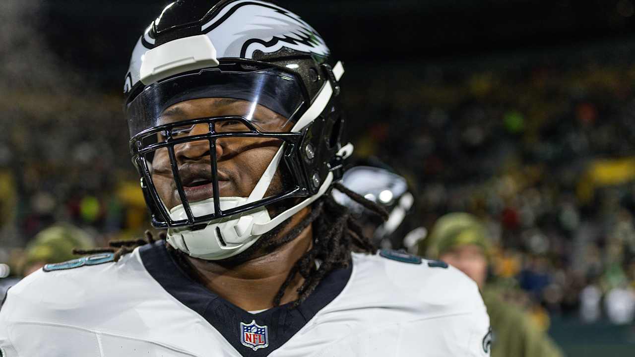 Featured image for Eagles and Bills Face Key Injuries Ahead of Week 17 Clash