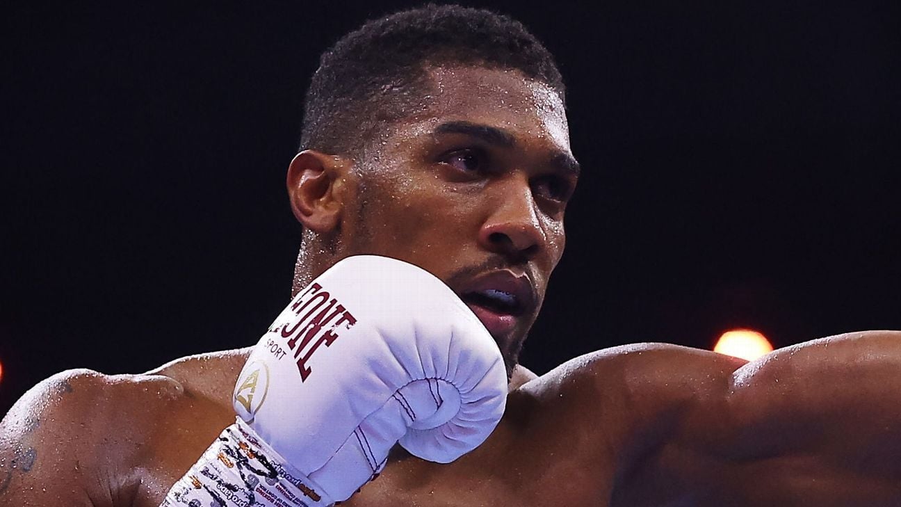 Featured image for Ex-Boxing Champion Joshua Injured in Fatal Crash