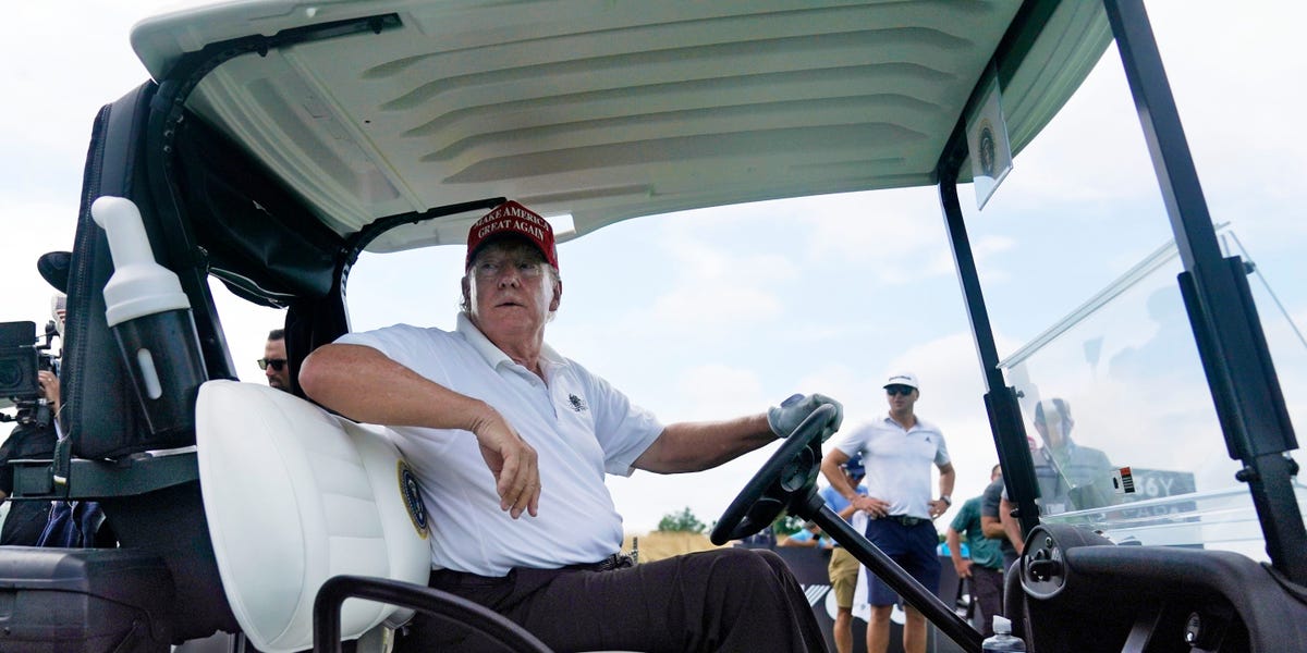 Featured image for Trump and Supporters Await Possible Indictment at Mar-a-Lago