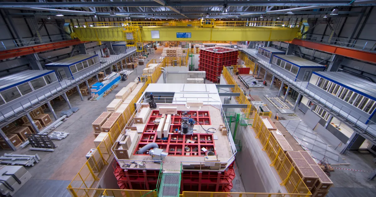 Featured image for Global Collaboration Advances Understanding of Neutrinos and the Universe