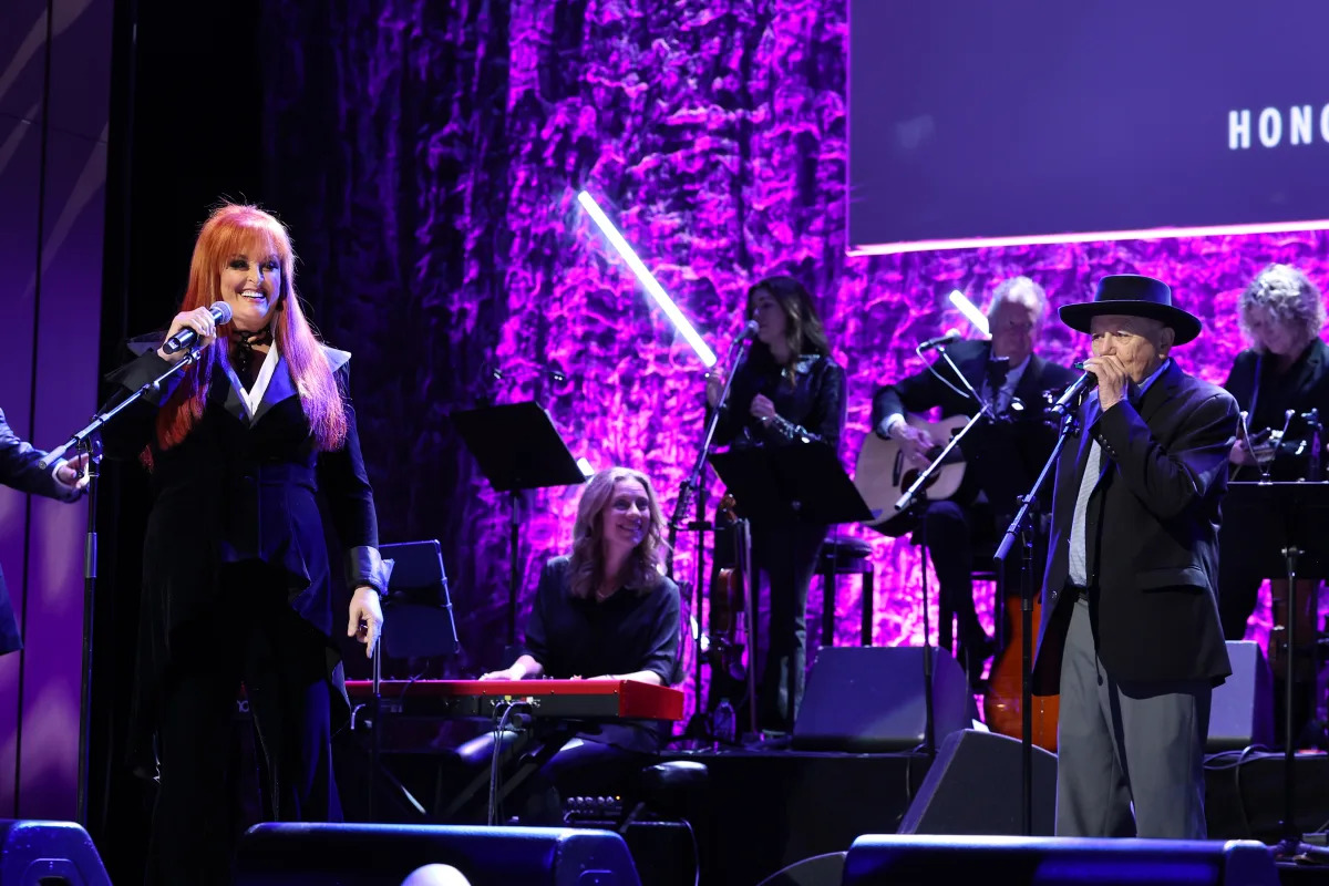 Featured image for Country Music Hall of Fame Welcomes Wynonna Judd's Stunning Weight Loss and Inducts Tanya Tucker, Bob McDill, and Patty Loveless