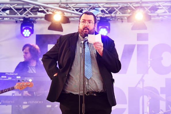 Featured image for "The Office' Actor Ewen MacIntosh Passes Away at 50, Tributes Pour In"