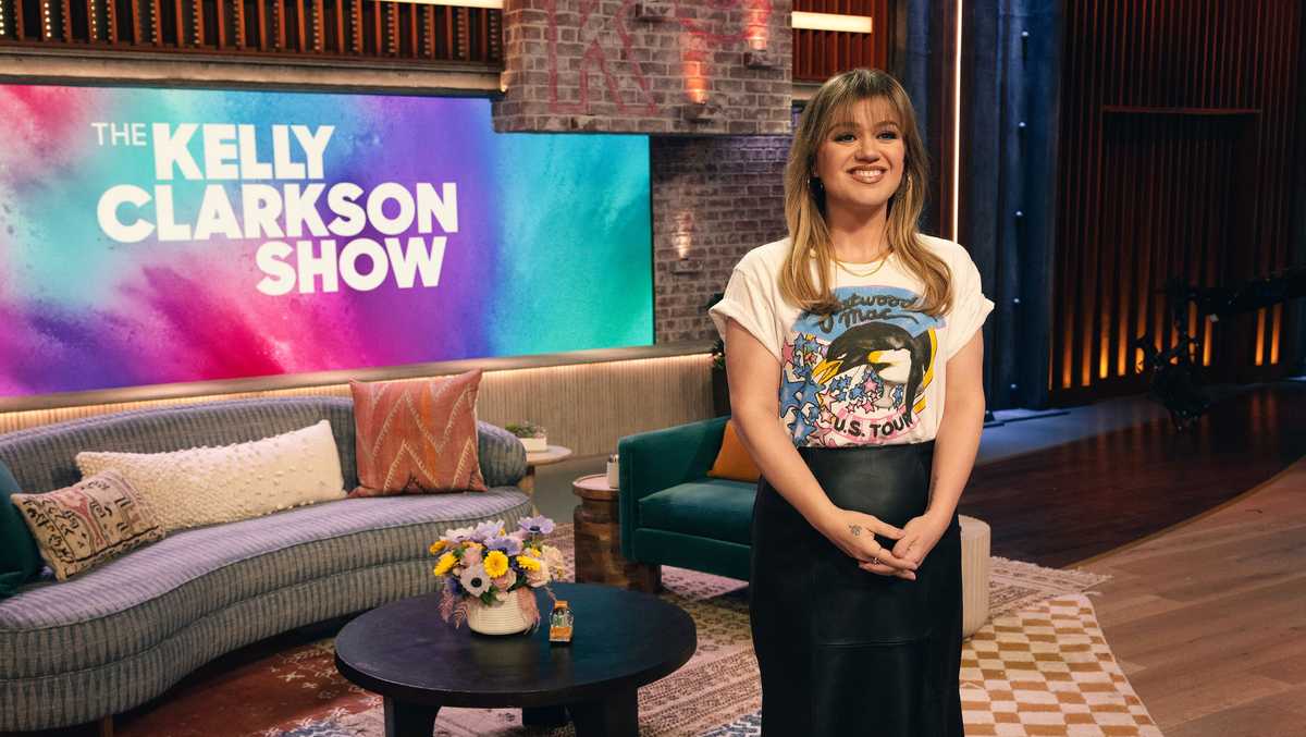 "Kelly Clarkson's Pre-Diabetic Diagnosis Sparks Weight Loss Journey"