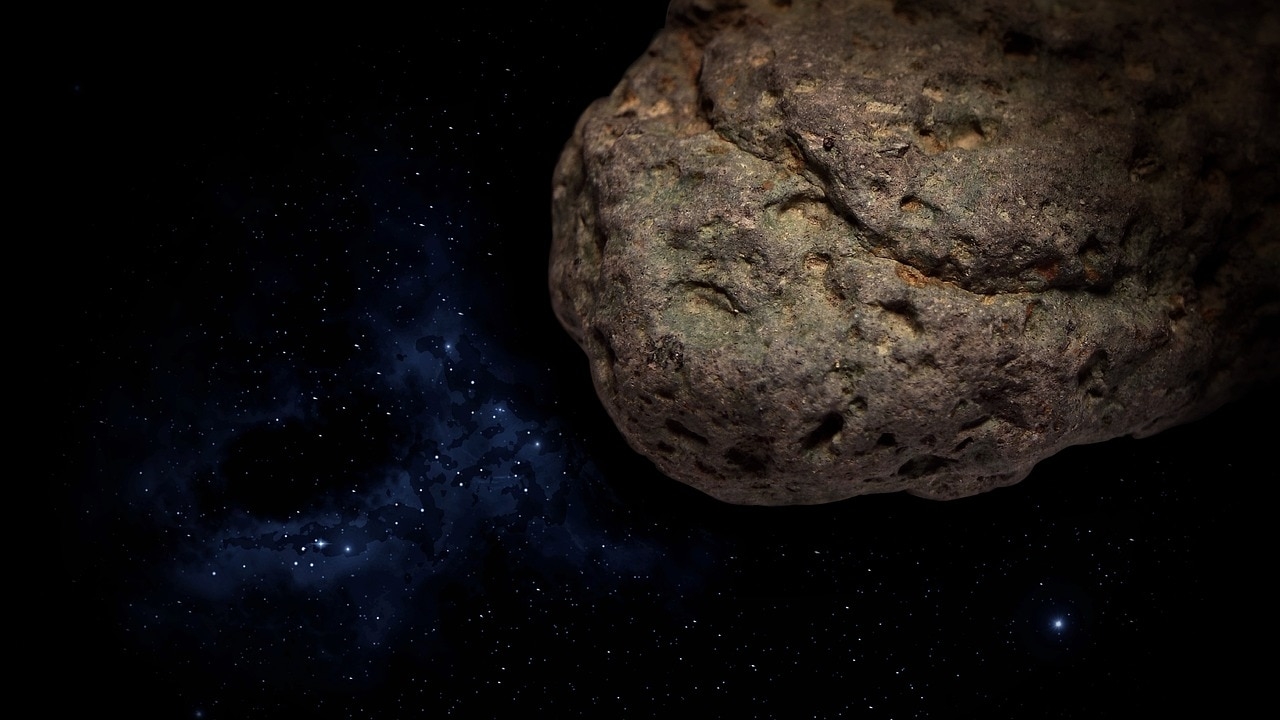 Featured image for Multiple Asteroids Set to Pass Close to Earth, NASA Warns.