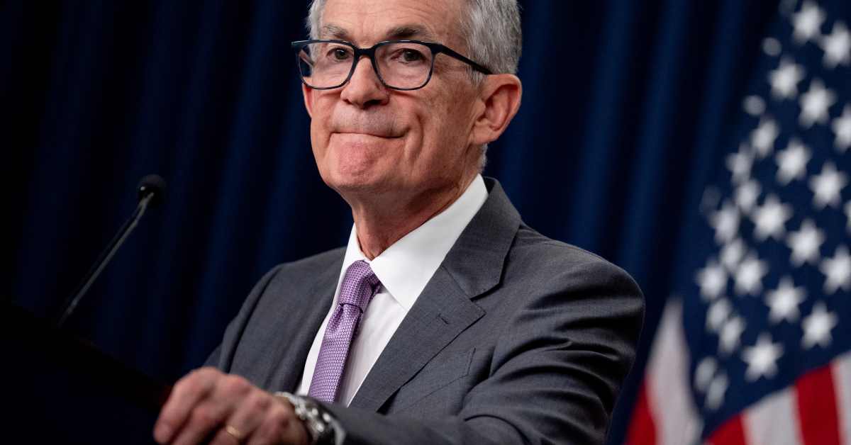 Trump's Election Win May Halt Fed Rate Cuts, Analysts Warn