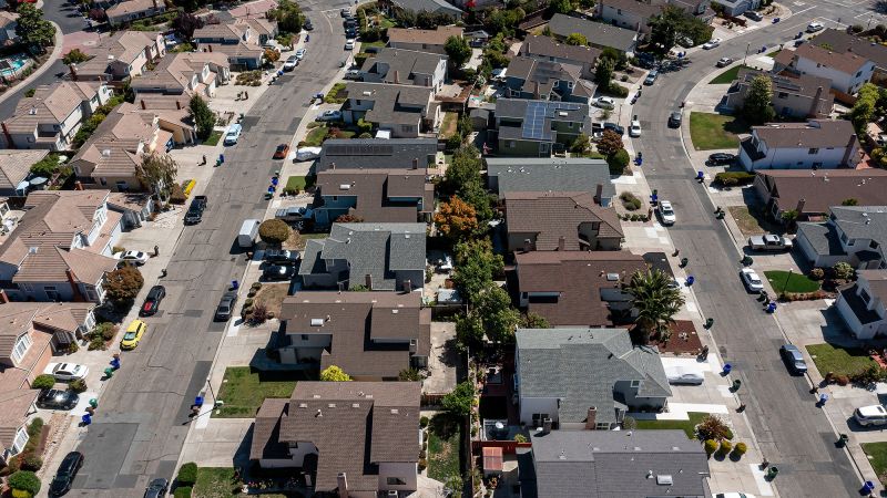 The Impact of Plummeting Mortgage Rates on the Housing Market