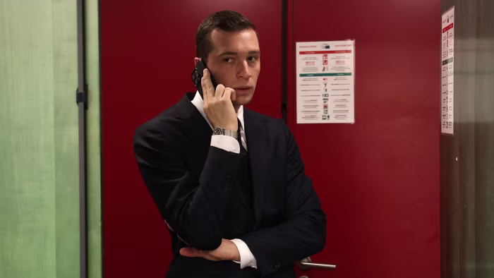 Featured image for French Far Right Threatens Government Over Budget Standoff