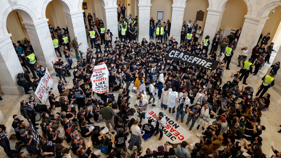 Global Outrage: Pro-Palestinian Rallies and Riots Shake Jordan and Lebanon