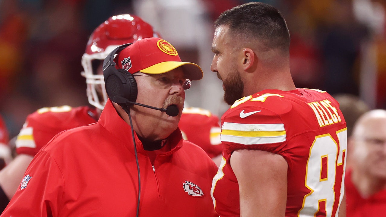 "Coach Reid Praises Kelce and Swift's Heartwarming Connection"