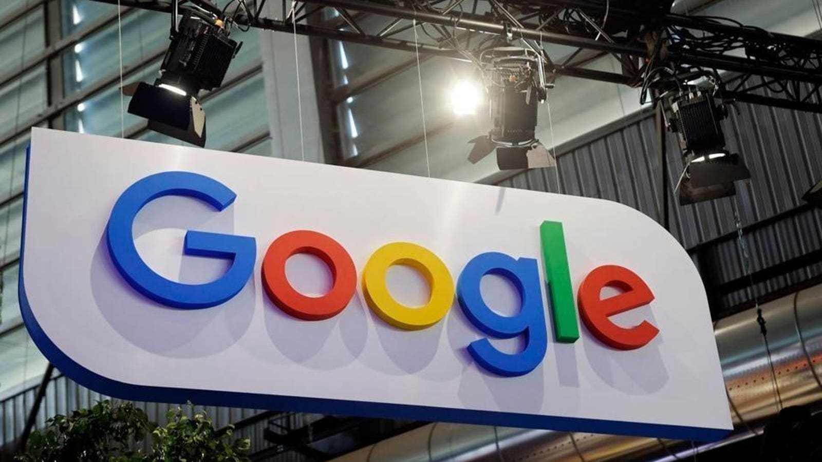 Google's AI Missteps: From Pizza Glue to False Facts