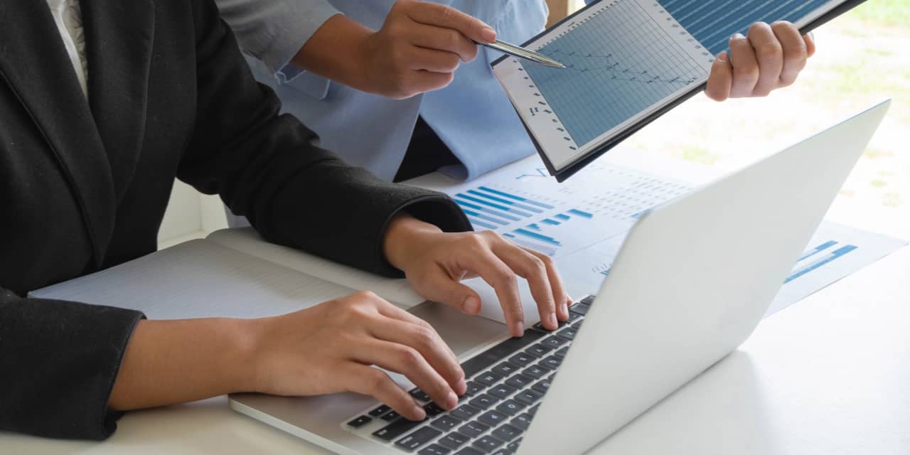 Featured image for Upstart's Positive Earnings Outlook Sparks 40% Stock Surge.