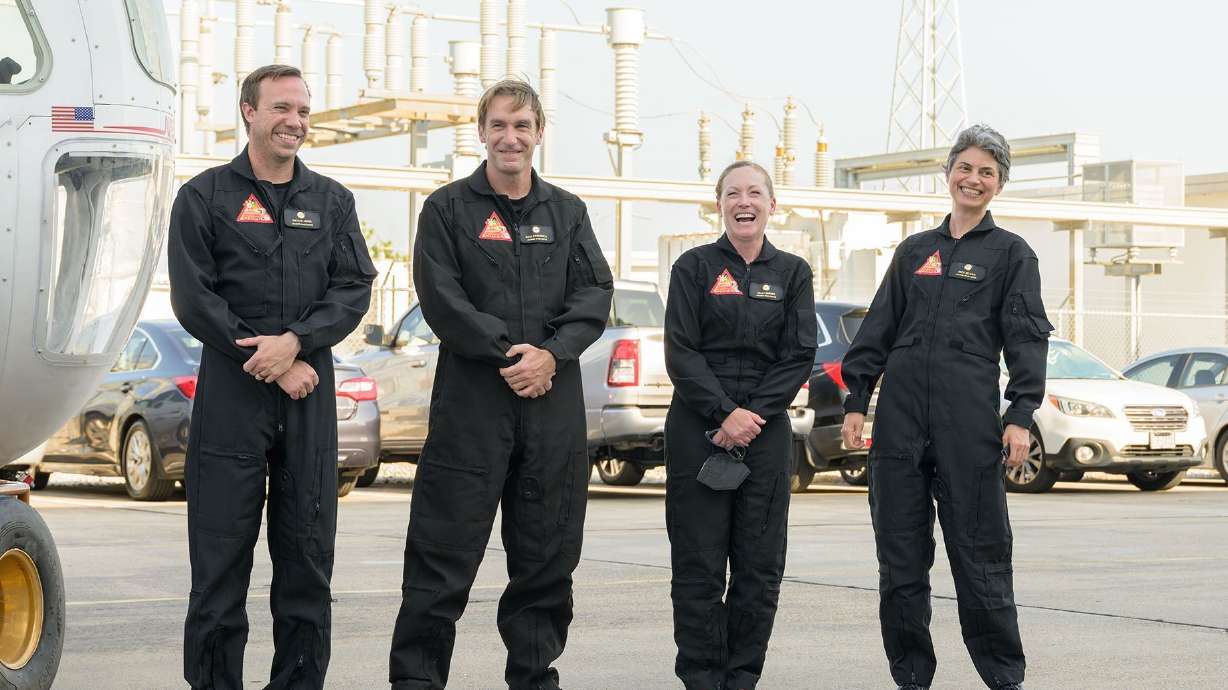 "NASA Seeks Volunteers for Yearlong Mars Simulation Mission"