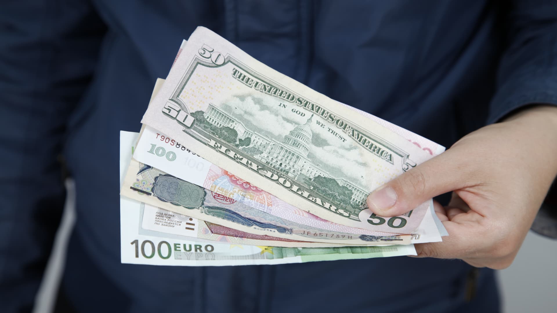 Central banks take divergent paths on interest rates.