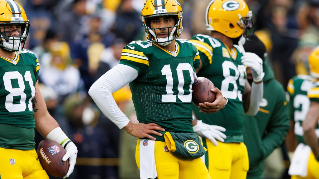 "Packers' Jordan Love: Ready to Lead or in Need of a Veteran Backup?"