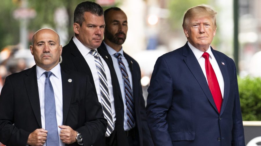 Trump's Lawyer Promises No Standoff at Mar-a-Lago if Indicted in NY