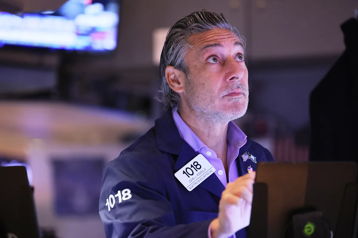 "Market Fluctuations: Fed's Influence and Tech Optimism Drive Stock Rally"