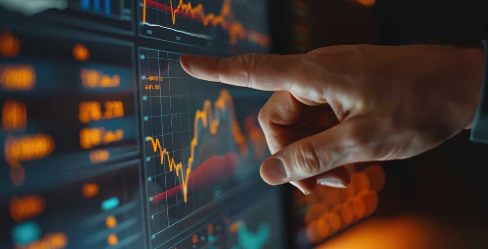 Featured image for Stock Futures Climb Amid Earnings and Anticipation of Powell's Speech