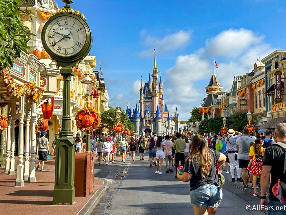 Featured image for "Surprise Closure: Magic Kingdom Restaurant Shuts Down Abruptly"