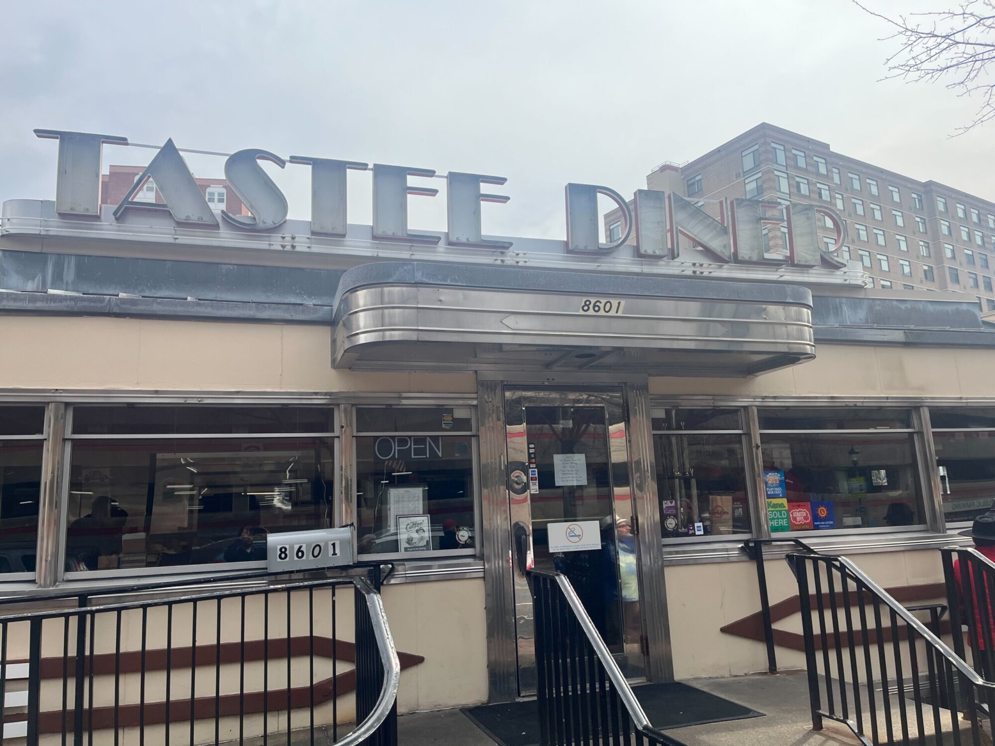 Featured image for Iconic Tastee Diner in Silver Spring Abruptly Closes.