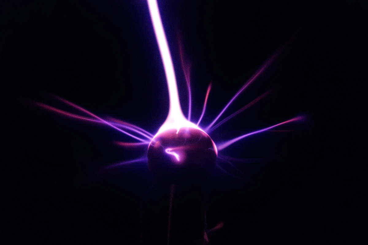 Featured image for "Quantum Gravity Breakthrough: Measuring Gravity on a Quantum Scale"