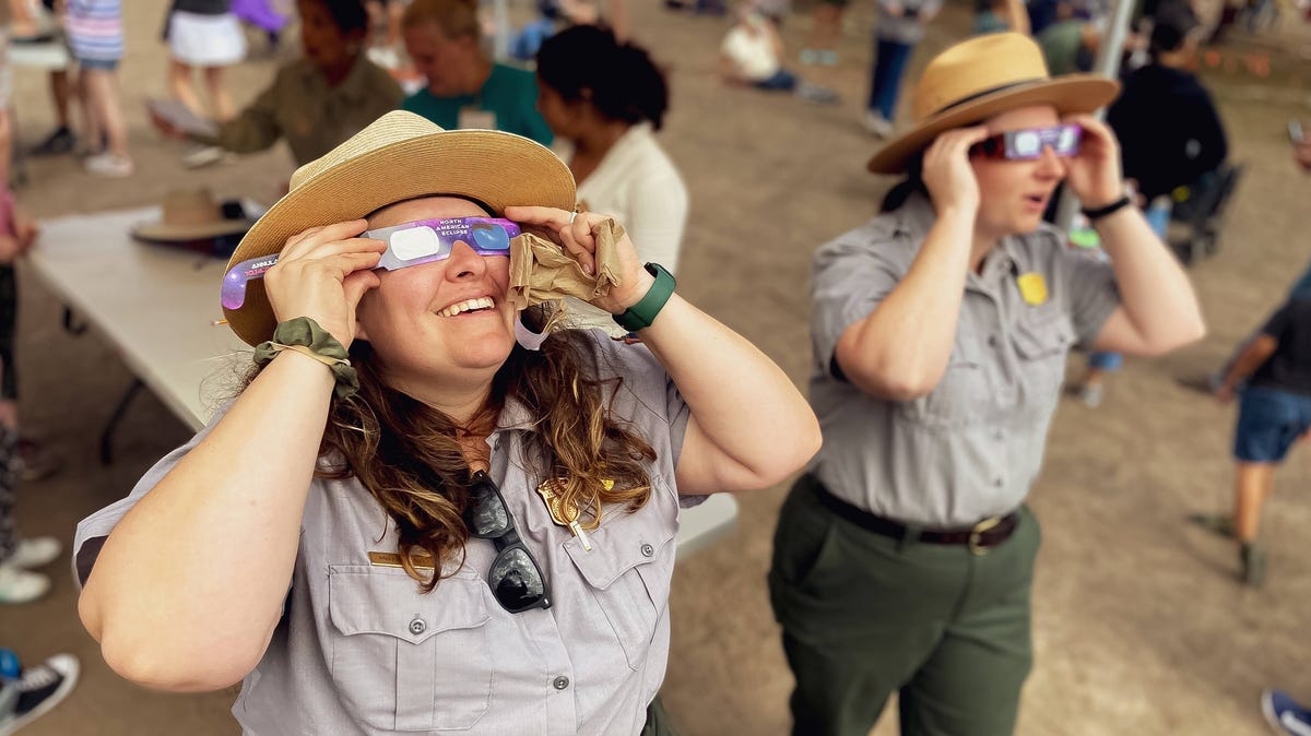 "2024 Solar Eclipse: Viewing Tips and Path Through National Parks"