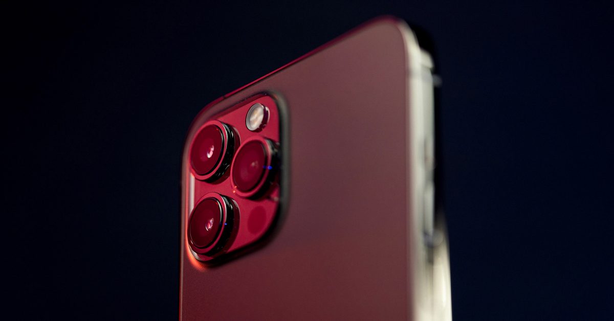 Featured image for "Chinese Hackers Target iOS Users with Deepfake Trojan to Steal Face ID Banking Data"