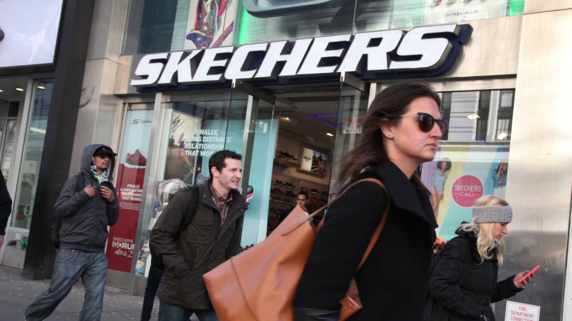 Featured image for "Insider Selling Surges Amid Market Rally: Analysts' Top Picks for Tuesday"