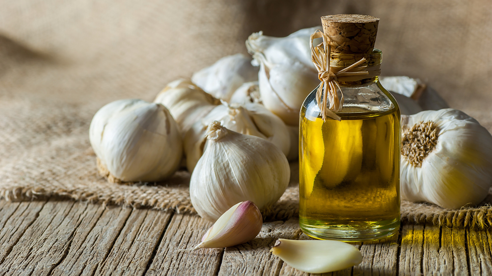 Featured image for The Power of Garlic: Health Benefits and Storage Tips