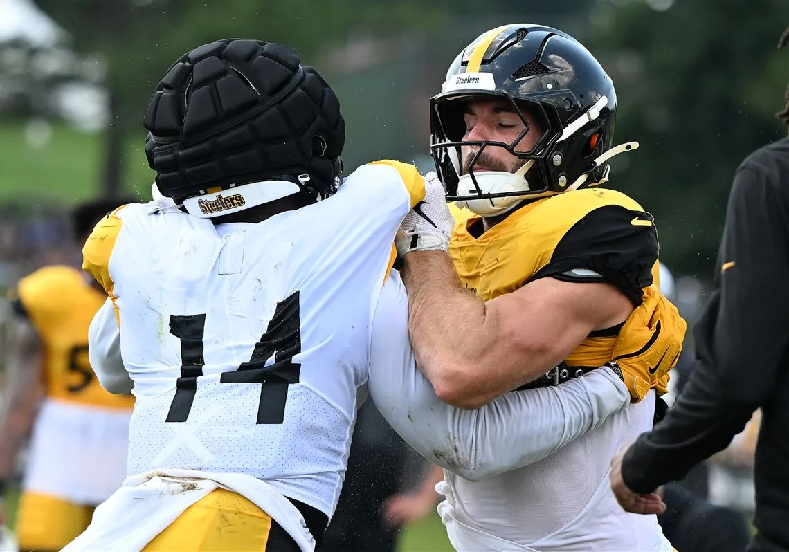 Steelers Defense Shines in First Padded Practice and Key Matchups