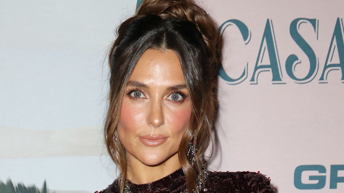 Featured image for "SI Swim Rookie Melissa Wood-Tepperberg's Nostalgic Beach Memories in Dominica"