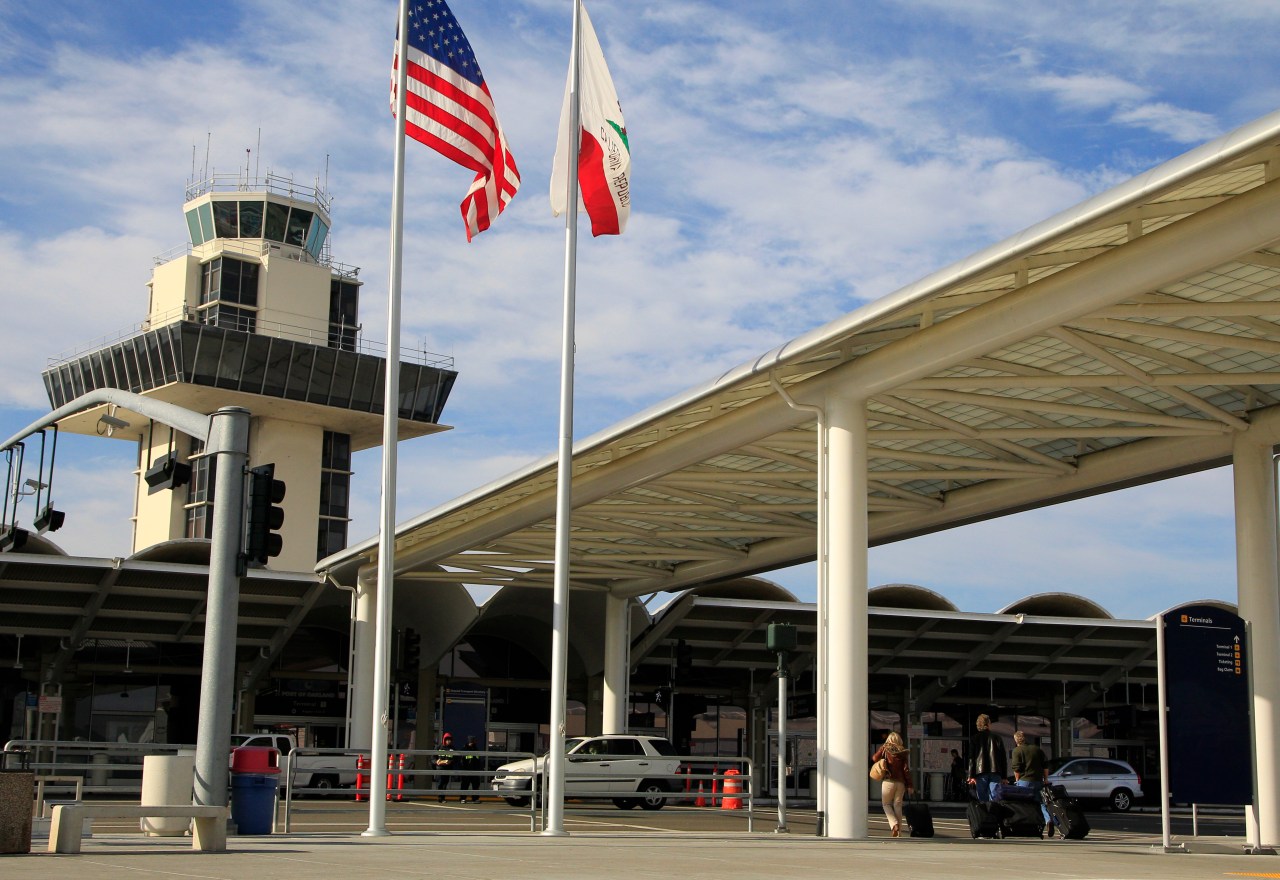 Featured image for San Francisco Files Lawsuit Against Oakland for Airport Name Change