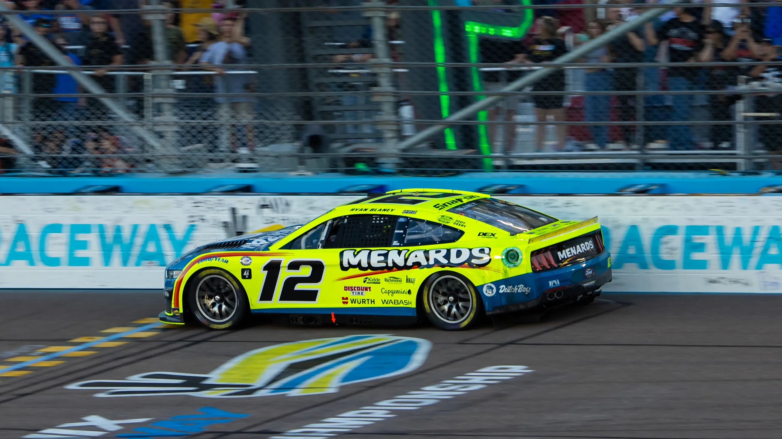 Featured image for NASCAR 2024 Championship Showdown: Live Updates from Phoenix